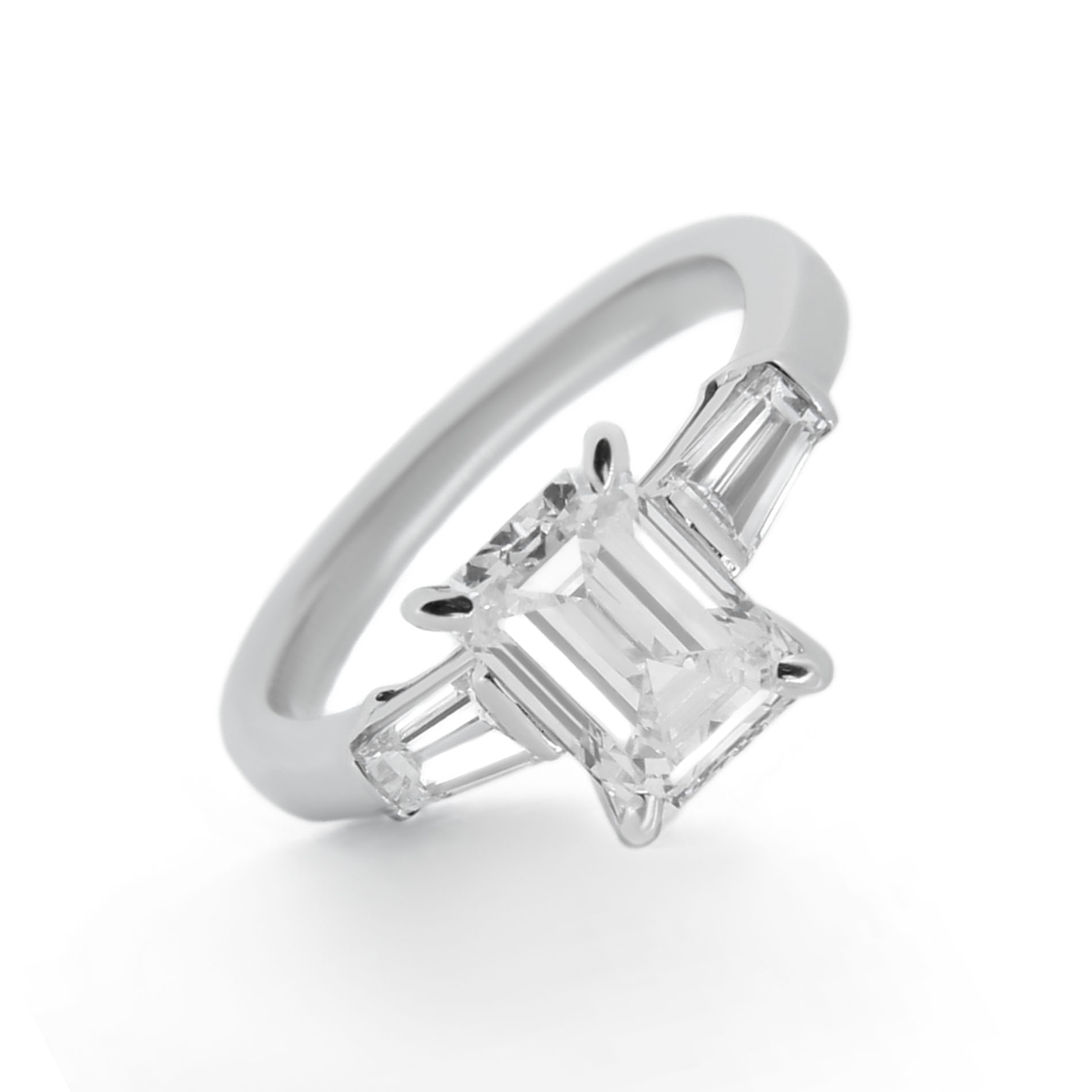 Emerald Cut Diamond Rings With Baguette Side Stones - Haywards of Hong Kong
